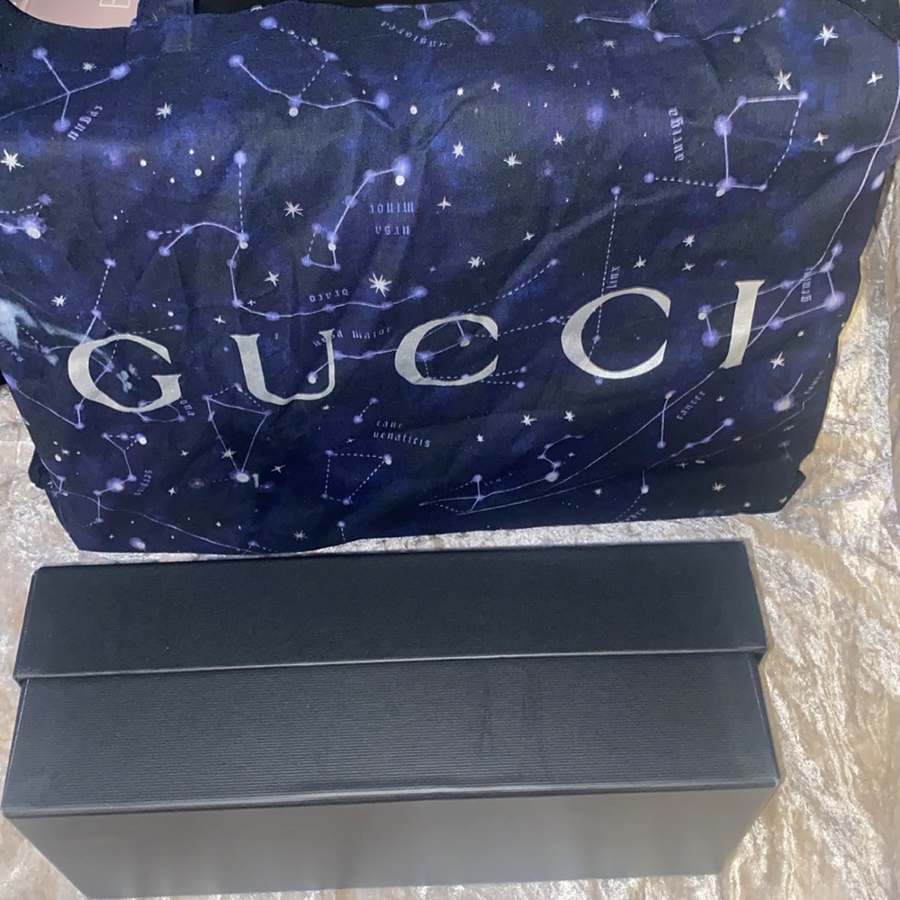Authentic Gucci Box Perfect Condition - image 3